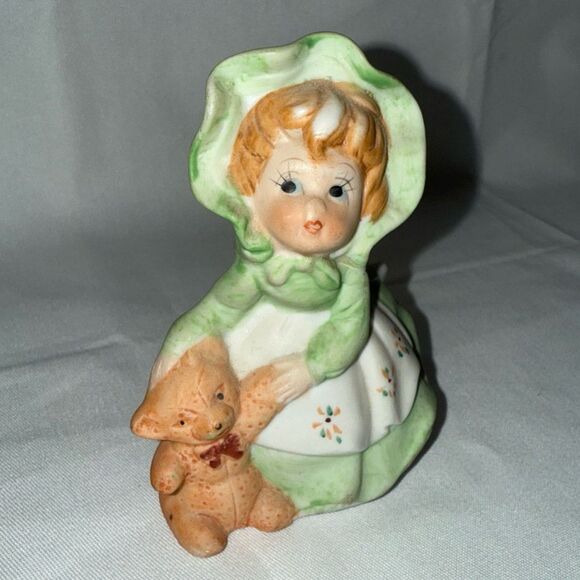 Vintage Hand-Painted Royal Crown Girl with Teddy Bear Figurine Holiday decor - Picture 3 of 7